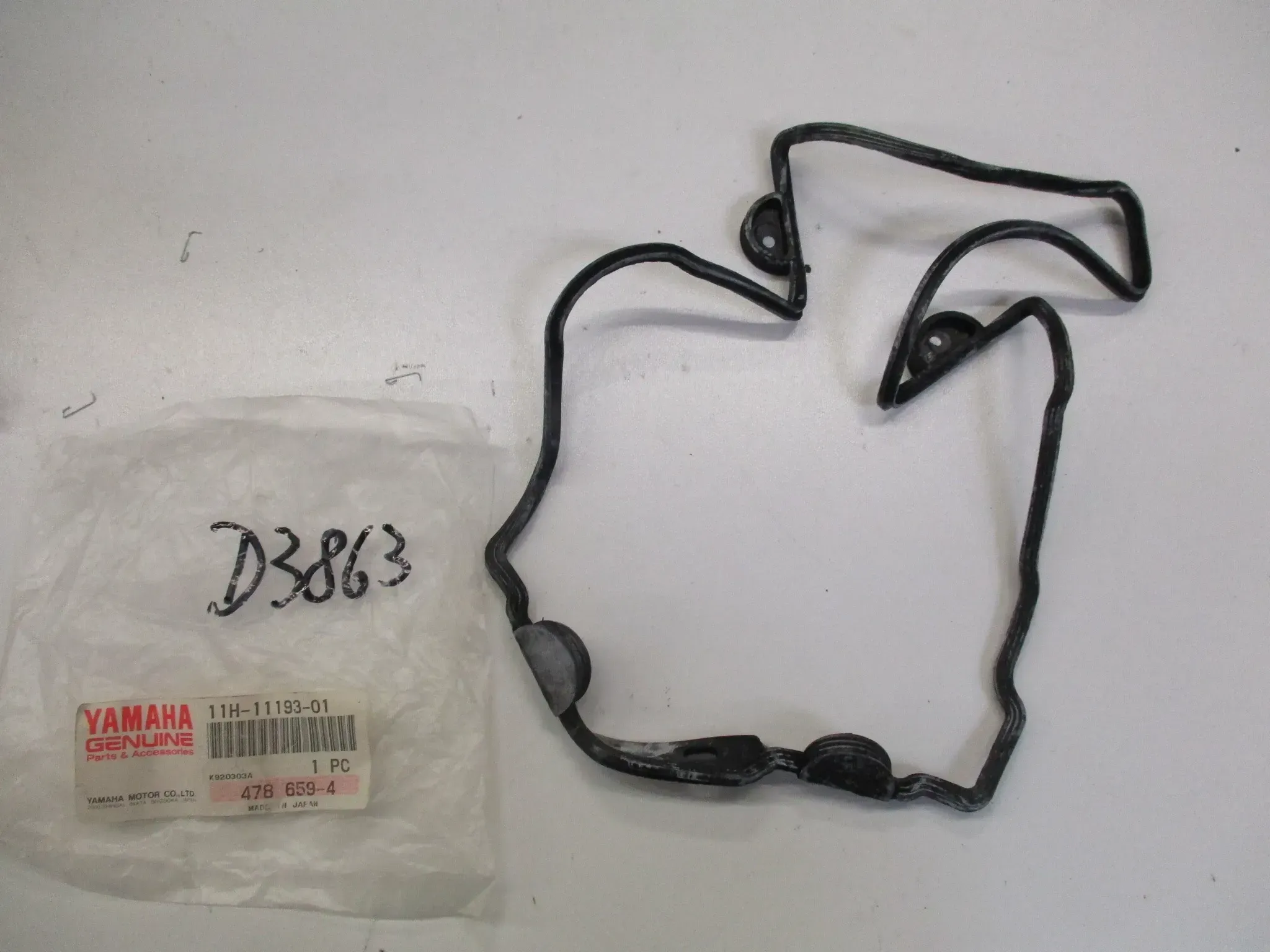 D3863 Dichtung Yamaha XZ 550 Ventildeckel 11H-11193-01 Motor Zylinderkopf seal - Bild 1