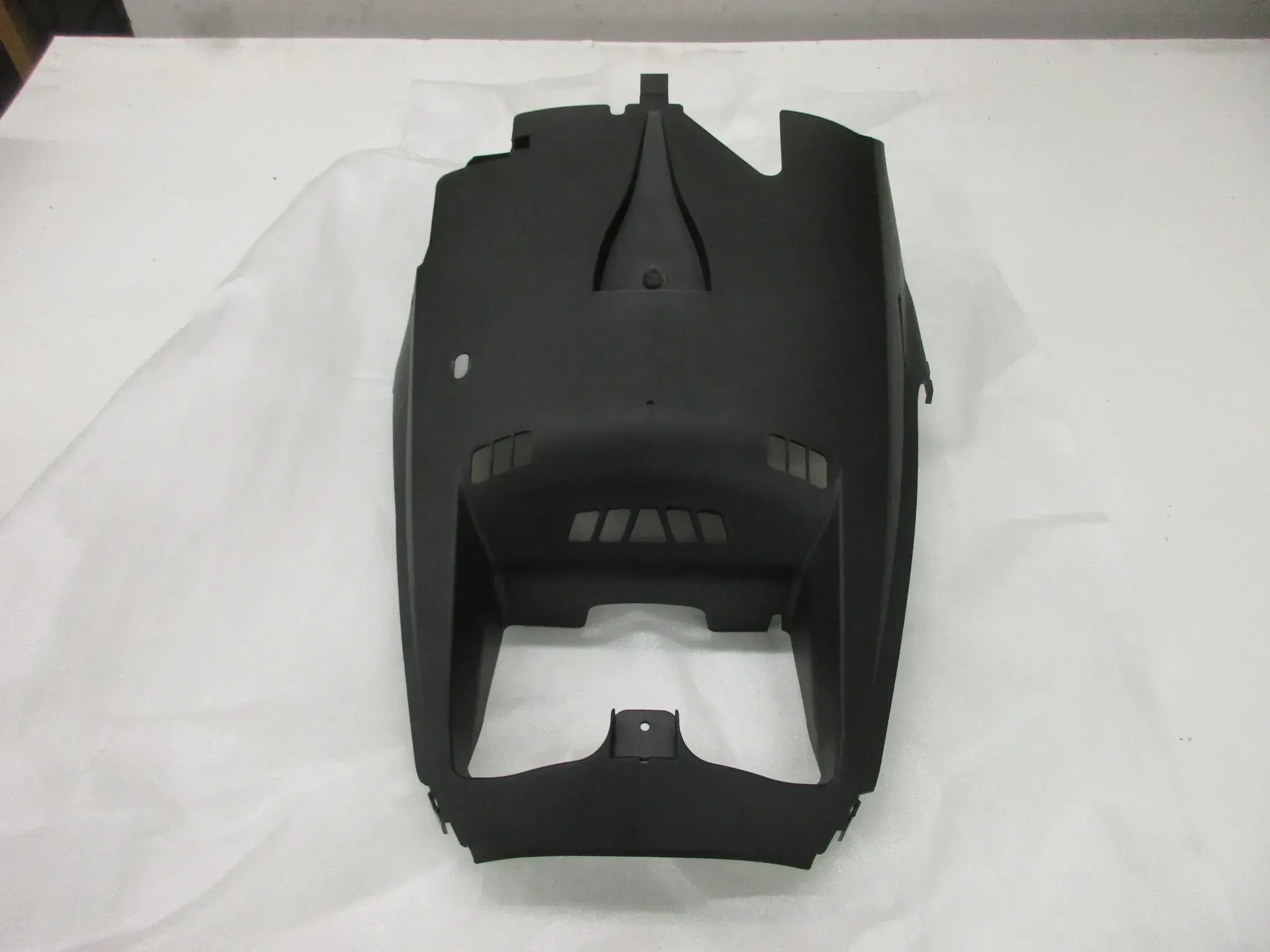 A831 Yamaha YP 400 Majesty Verkleidung unten 1SD-F8385-01 Unterteil Cockpit - Bild 1
