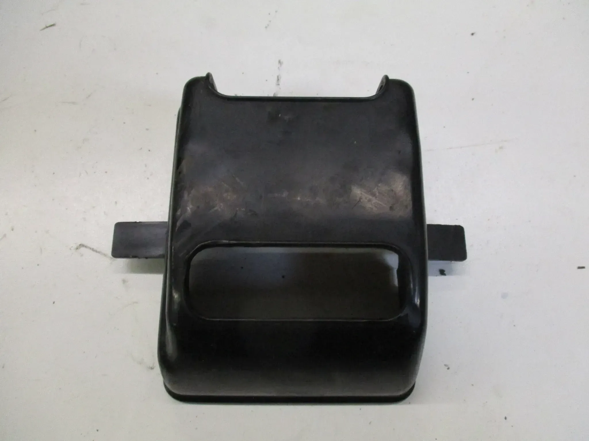 3. Honda GL 1100 SC02 Goldwing Zündspulendeckel Zündspule Abdeckung Blende Deckel - Bild 1