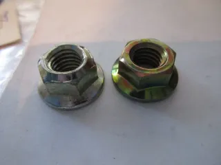 D3148 Yamaha TA 125 TZ 125 Schraube 98801-05500 Mutter Rahmen Nut - Bild 2