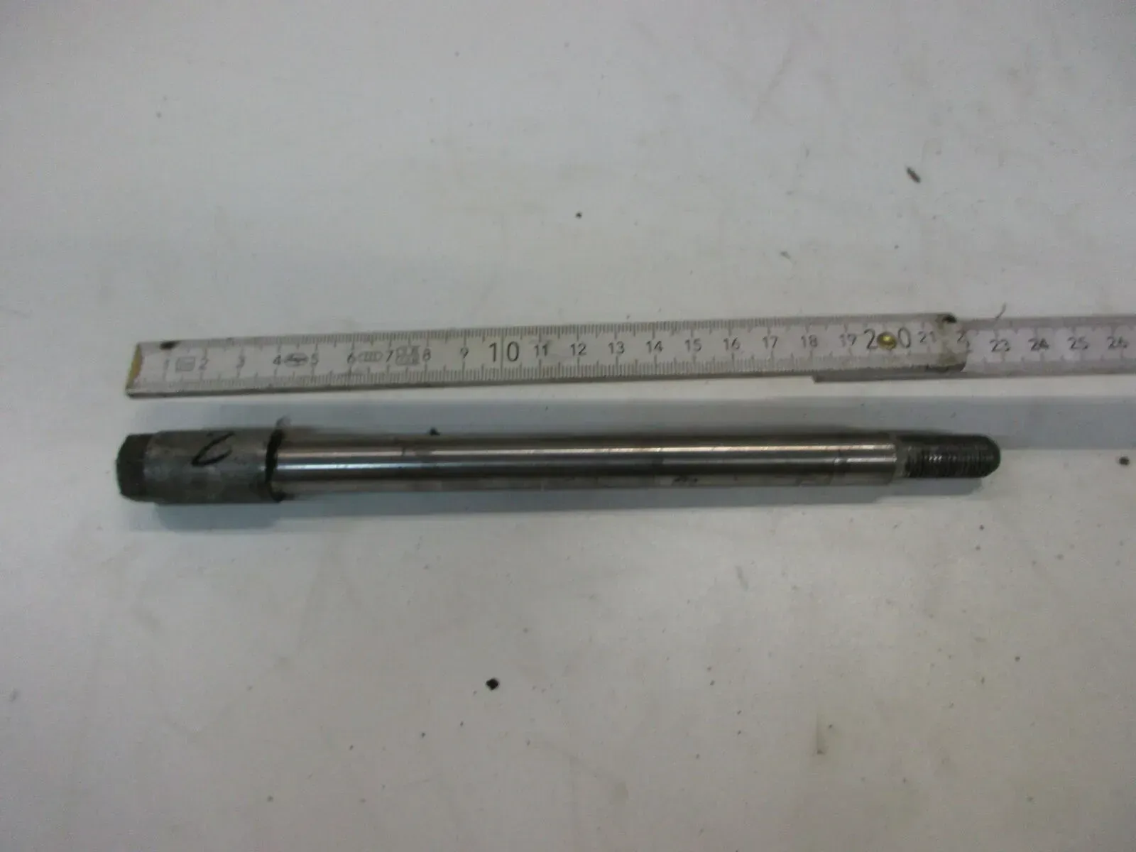 O. Honda VT 500 E PC 11 Steckachse vorne (2) Achse Vorderrad Felge axle wheel - Bild 1