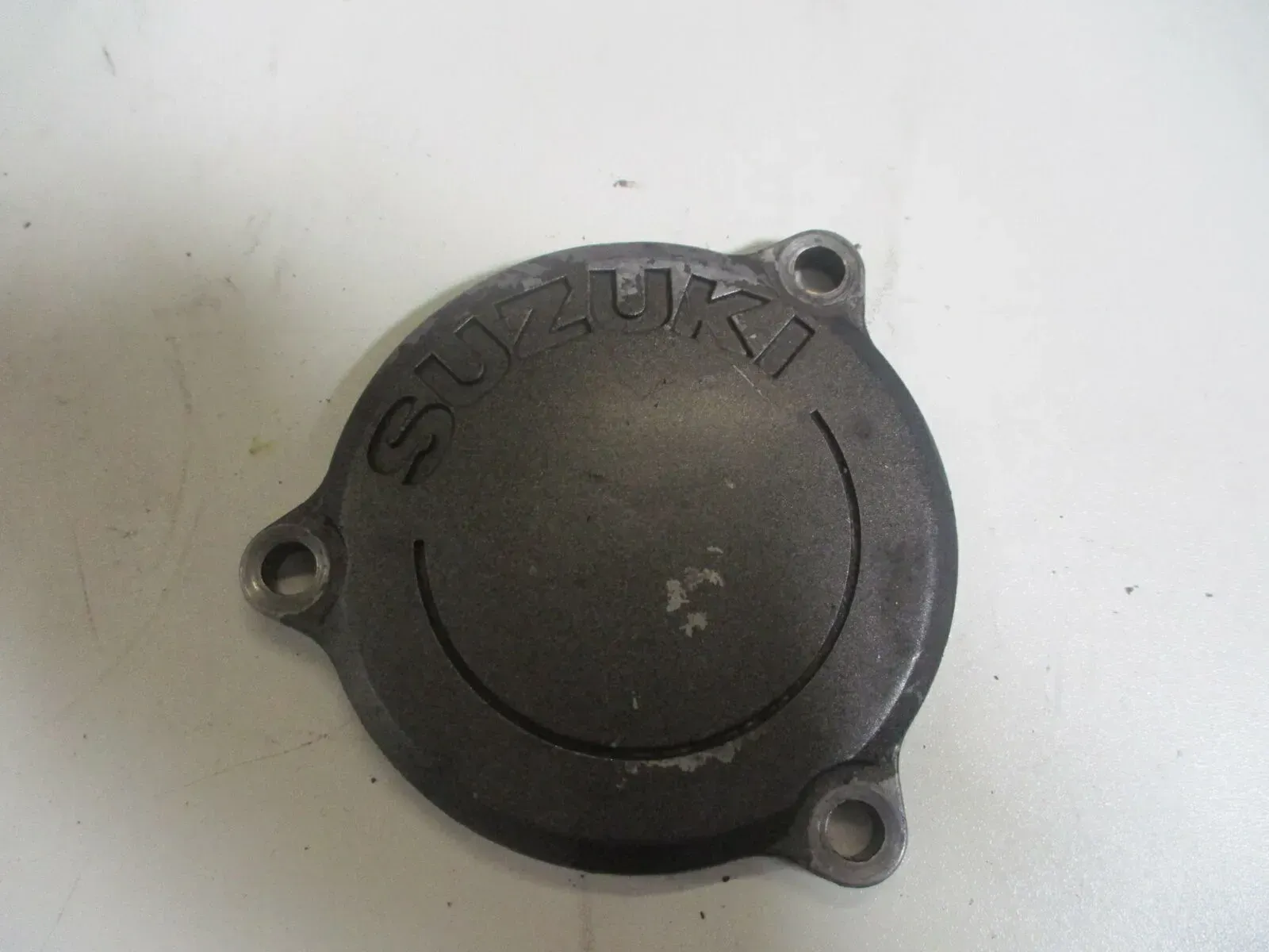 1. Suzuki DR 650 R_RU SP 41 B Dakar Motordeckel rechts Ölfilterdeckel Ölfilter - Bild 1
