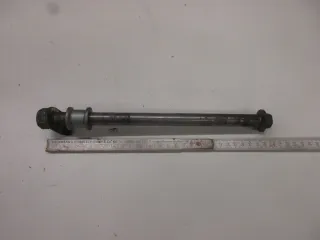 O2. Honda CB 450 S PC17 Steckachse hinten Achse Hinterrad Felge axle wheel - Bild 1