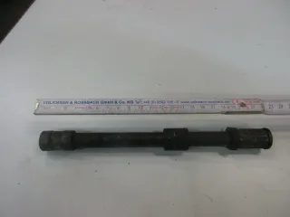 O1. Honda CB 650 RC 03 Steckachse vorne Achse Vorderrad Axle Wheel Felge - Bild 1