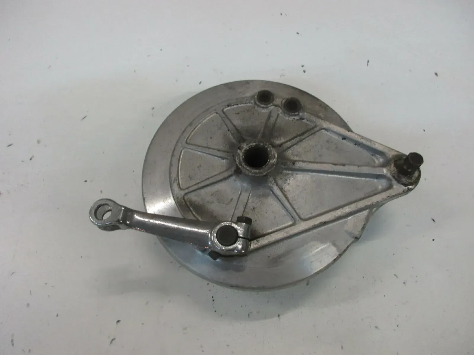 O1. Honda CB 650 RC 03 Bremstrommel hinten Trommelbremse Bremse Brake drum - Bild 1