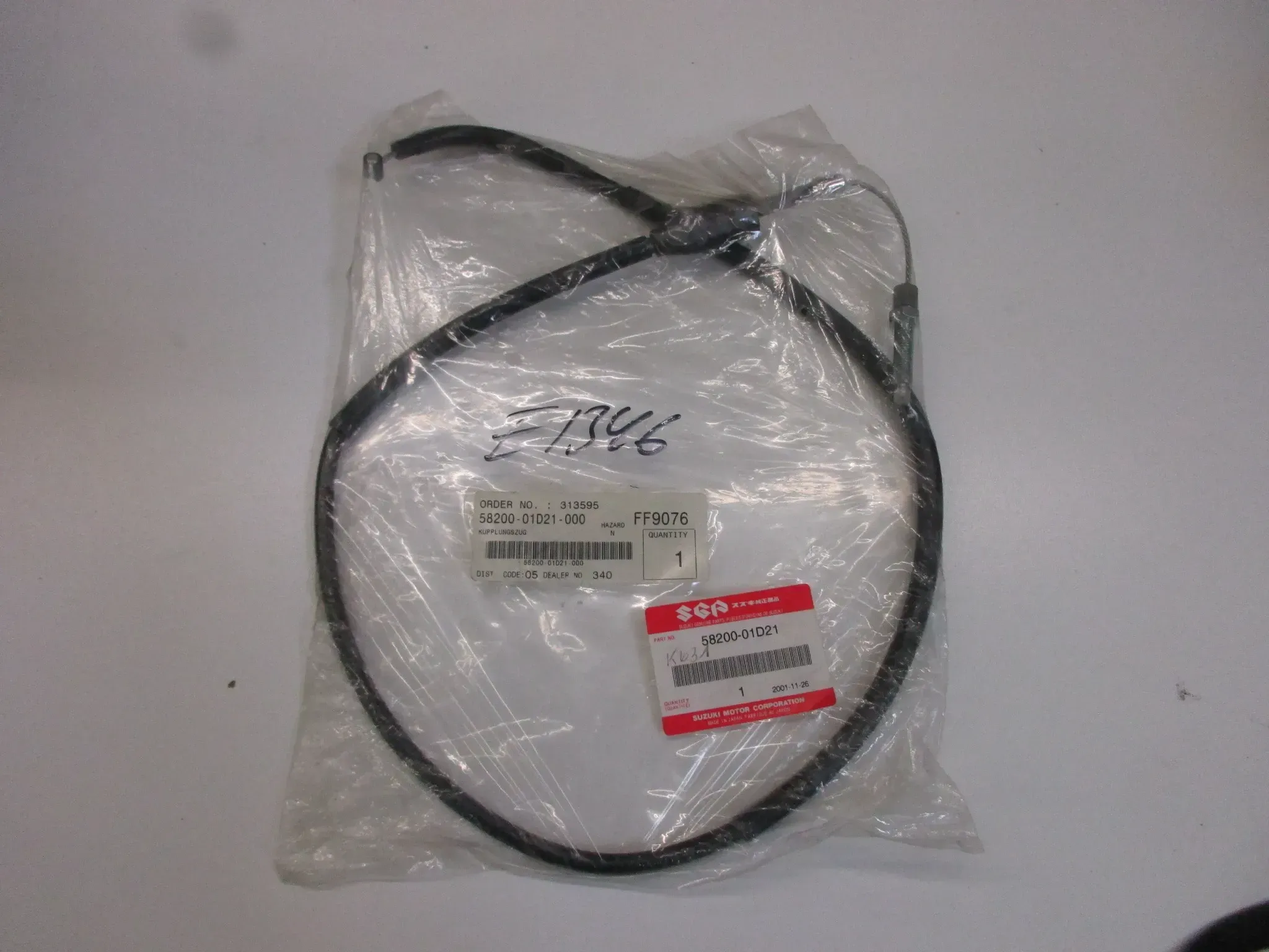 E1346 Suzuki GS 500 E Kupplungszug Kupplungsseil 58200-01D21 bowdenzug clutch - Bild 1