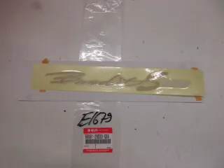 E1679. Suzuki GSF 600 S Bandit Aufkleber Dekor  68681-26E00-G8A Verkleidung Emblem Logo - Bild 1
