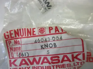 K394 Kawasaki KZ 650_750_900 Schalter Knopf Lenkerschalter Licht 46043-004 - Bild 4