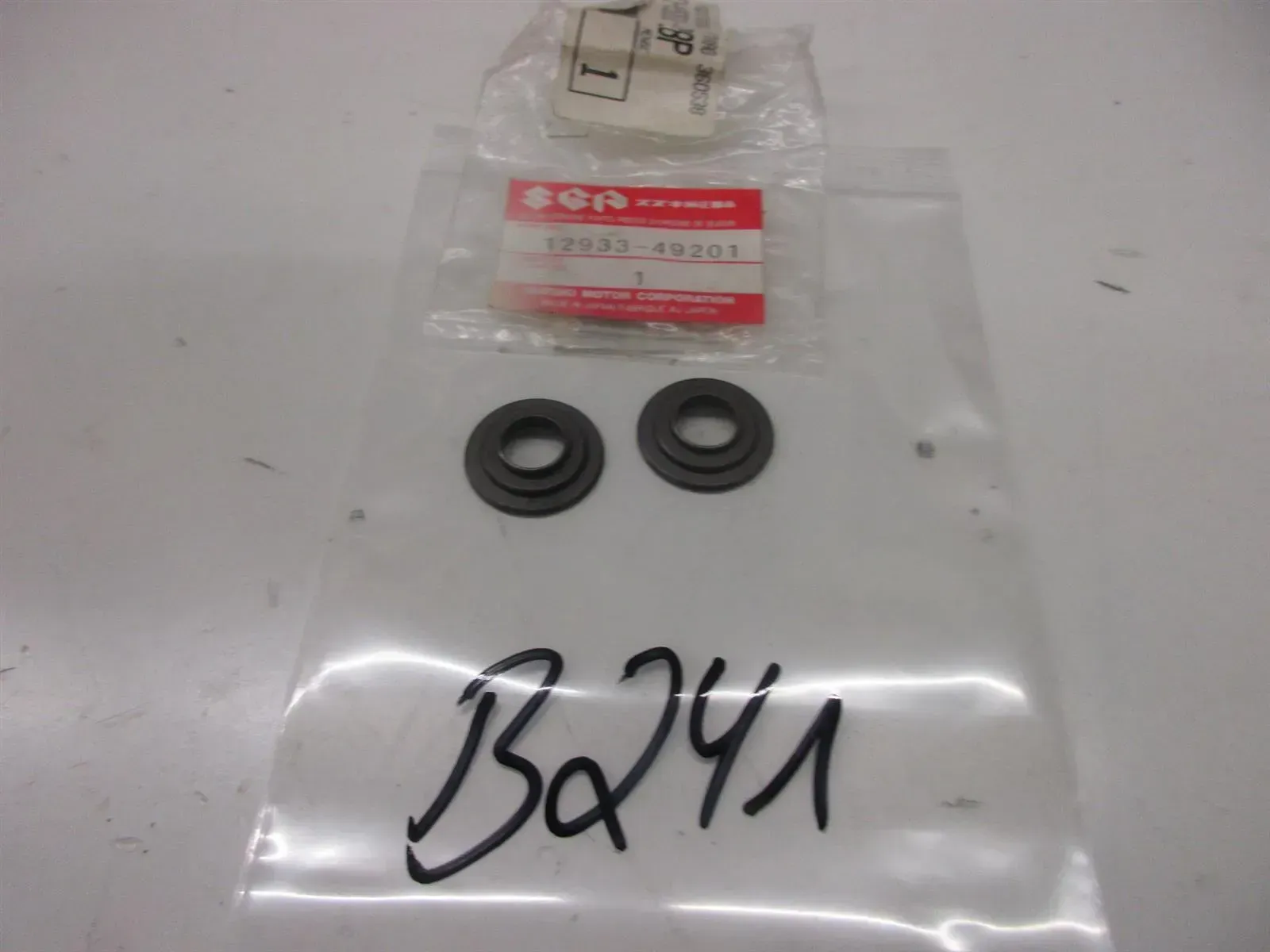 B241. Suzuki GS 750_1100 E Unterlegescheibe Motor Getriebe valve 12933-49201 - Bild 1