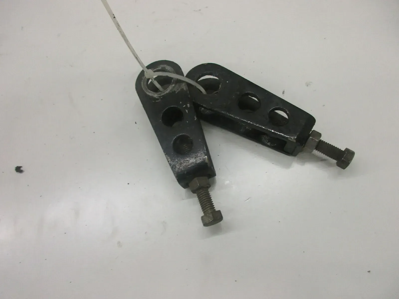 1. Kawasaki Z 550 LTD KZ550B Kettenspanner rechts links Kettenspannersatz Antrie - Bild 1