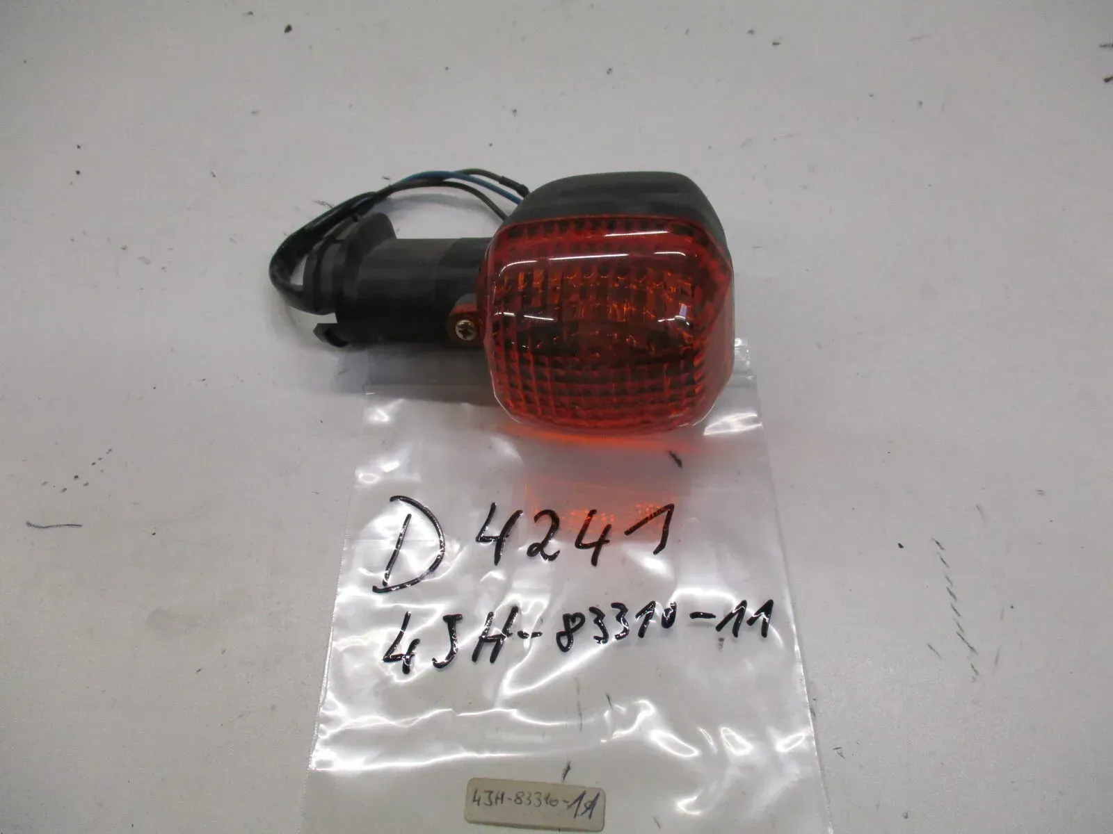 D4241 Blinker 4JH-83310-11 vorne Yamaha YZF-R1 YZF 600_750 links turn signal fro - Bild 1