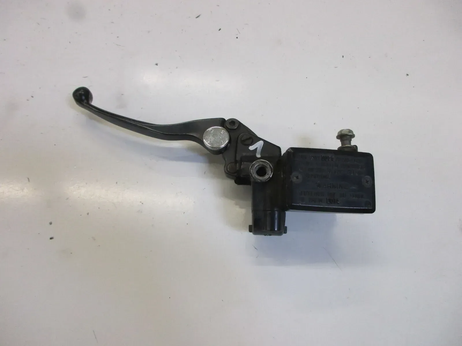 2. Kawasaki ZX-10 Tomcat ZXT 00 B Kupplungspumpe 14 mm Kupplungsarmatur 1 Lenker - Bild 1