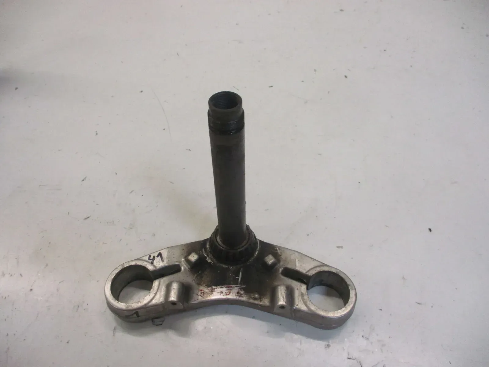 Gabelbrücke 1450508 Gabel BMW K 75 S Typ K75 Bj.87 unten 41 mm Standrohre Gabelj - Bild 1