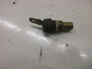 Suzuki RF 900 R GT 73 B Temperaturschalter Temperaturfühler Motor Kühlerschalter - Bild 3