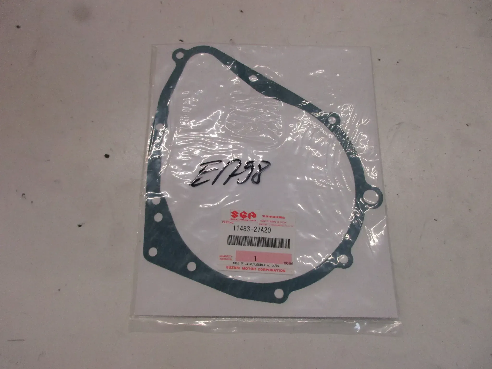 E1798. Suzuki GSX 600_750 F Dichtung Motordichtung 11483-27A20 Lichtmaschinendeckel - Bild 1
