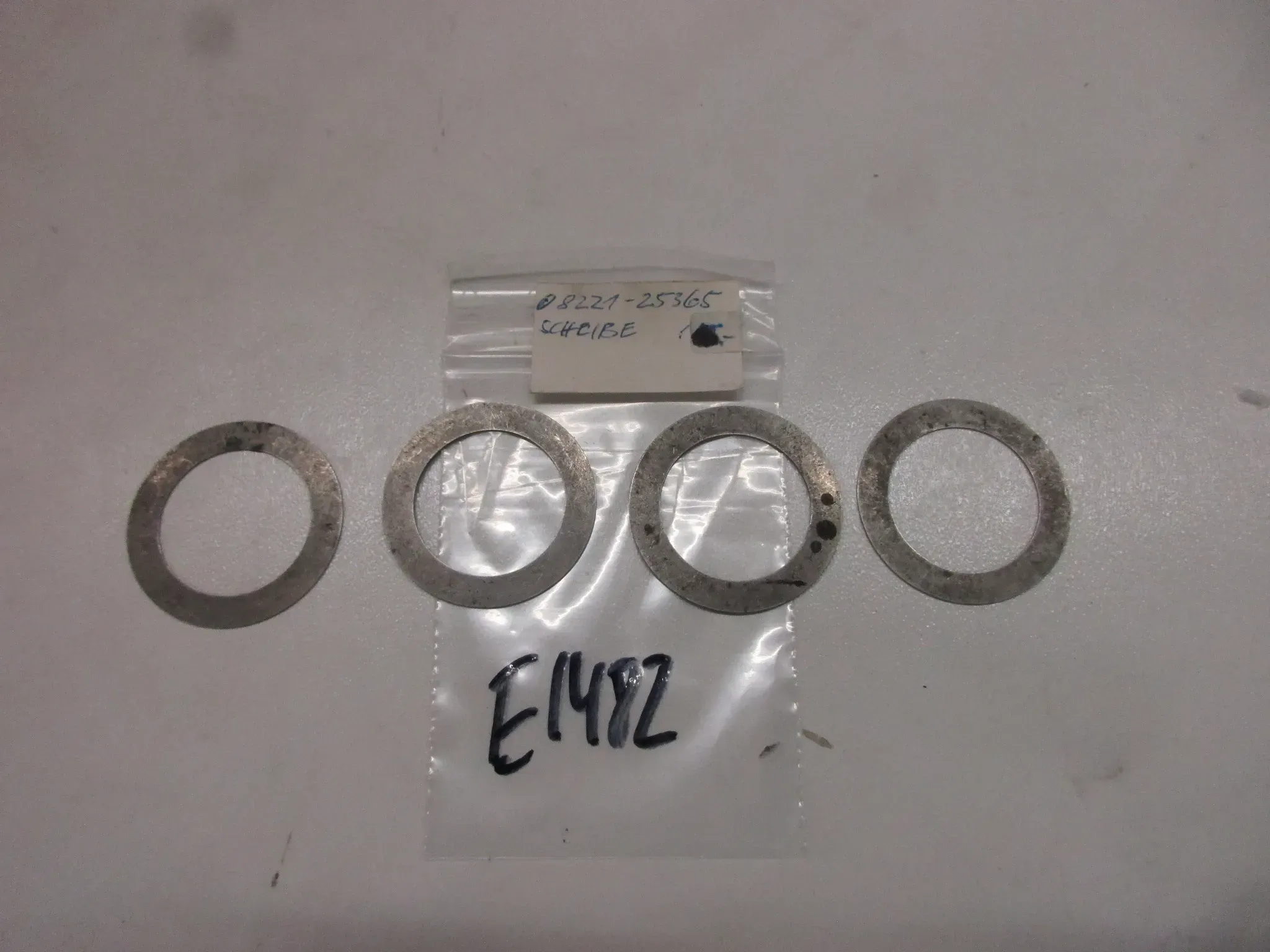 E1482 Suzuki Unterlegescheibe Motor 08221-25365 Kupplung Getriebe Dichtring - Bild 1