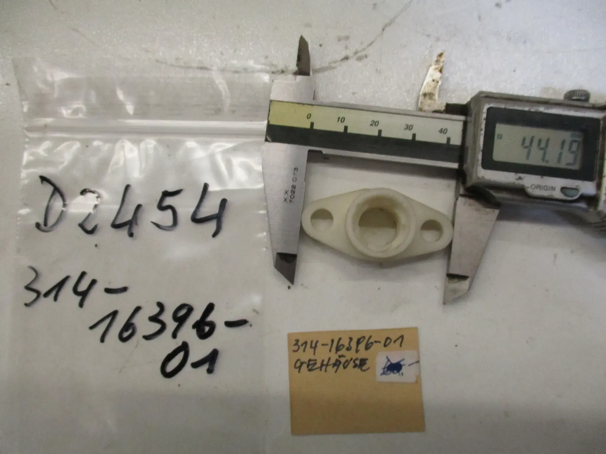 D2454 Yamaha AT2 AT3 DT 125 RS 100 Druckschraubengehäuse 314-16396-01 Kupplung - Bild 1