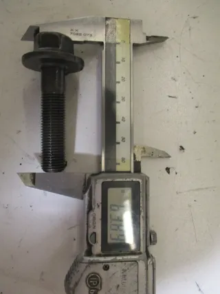 2. Honda FT 500 PC07 Flat Track Polradschraube M12 x64 mm Lichtmaschine Bolzen - Bild 2