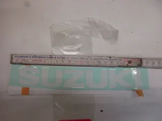 E1943. Suzuki GSX GSX-R Aufkleber Schriftzug 68111-12C30-YBD Dekor Verkleidung Emblem Logo - Bild 3