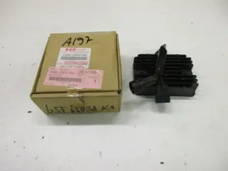 A197. Suzuki GSF 650 Gleichrichter Spannungsregler Lichtmaschine 32800-47810-RX0 - Bild 1