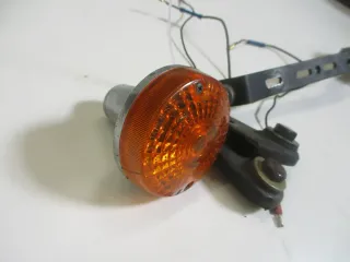 3. Suzuki GS 550 E Blinker hinten rechts links mit Halter - Bild 2