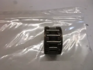 E686. Suzuki GT 550 Pleuellager Lager 09263-22006 Motor 20x27x26 bearing - Bild 2