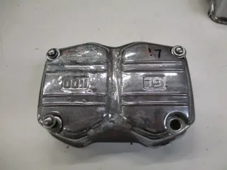 3. Honda GL 1100 SC02 Goldwing Ventildeckel links Motordeckel vorne unten cover - Bild 2
