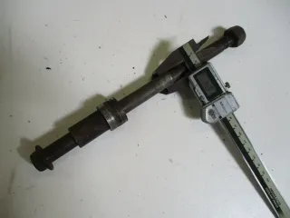 2. Suzuki GN 125 NF41A Steckachse Achse hinten 15 mm Axle rear - Bild 1
