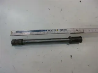 2. HONDA CB 650 RC03 STECKACHSE VORNE ACHSE VORDERRAD AXLE WHEEL FELGE - Bild 1