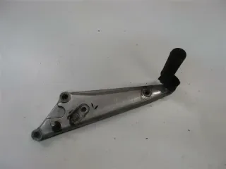 1. HONDA CB 650 RC03 FUßRASTENHALTER HINTEN RECHTS MIT FUßRASTE HALTER - Bild 1