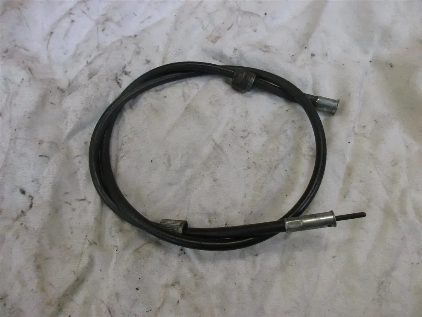 1. SUZUKI GS 650 G KATANA Bj.82 TACHOWELLE TACHOMETERWELLE BOWDENZUG SPEEDO - Bild 1