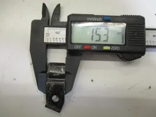 R679 Kawasaki GPZ 500_900_ZR 550 Halteplatte 32085-1187 Gepäckhaken - Bild 3