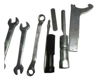 3. Honda CBR 600 F PC35 99-02 Bordwerkzeug Werkzeug Spezialschlüssel - Bild 2