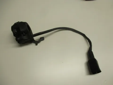 Background image for Suzuki GSX-S 125 WDLO Lenkerschalter Lenkarmatur links Lenker switch left