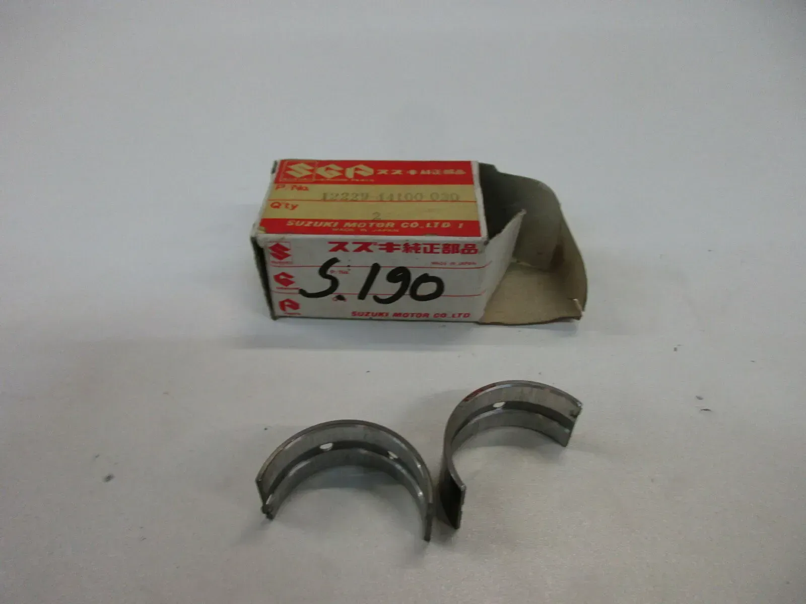 S190 Suzuki GS 450 E_L Lagerschale Kurbelwelle Motor Lager 12229-44100-030 - Bild 1