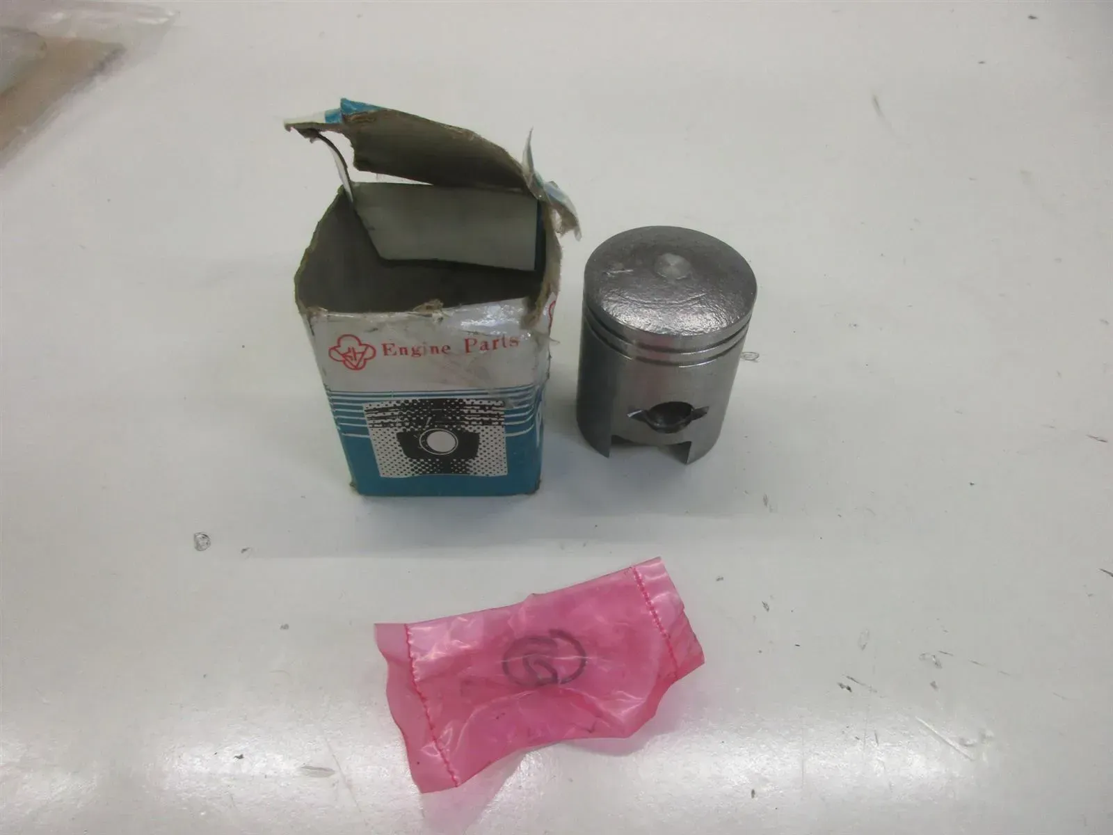 B534. Suzuki AP 50 Kolben Motor Zylinder piston 020640 - Bild 1