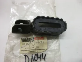 Fußraste 3Y1-27411-00-R4 D1044. Yamaha XT 250 vorne links Fussraste Fahrerraste - Bild 2