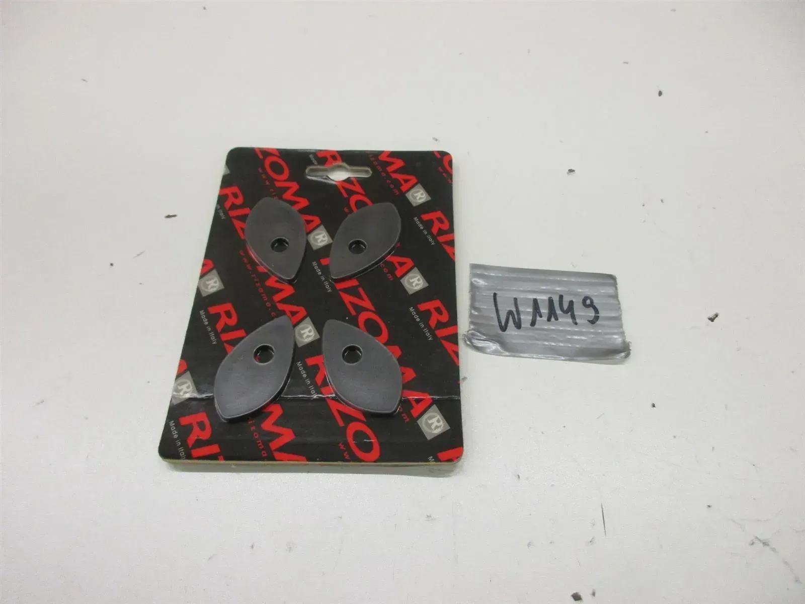 W1149. Ducati Suzuki Yamaha Blinkeradapter mini Adapterplatten Rizoma FR216B - Bild 1