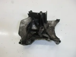 Kawasaki Z 650 B KZ 650 B Ritzelabdeckung (3) mit Kupplungsnehmer Kettenschutz - Bild 4
