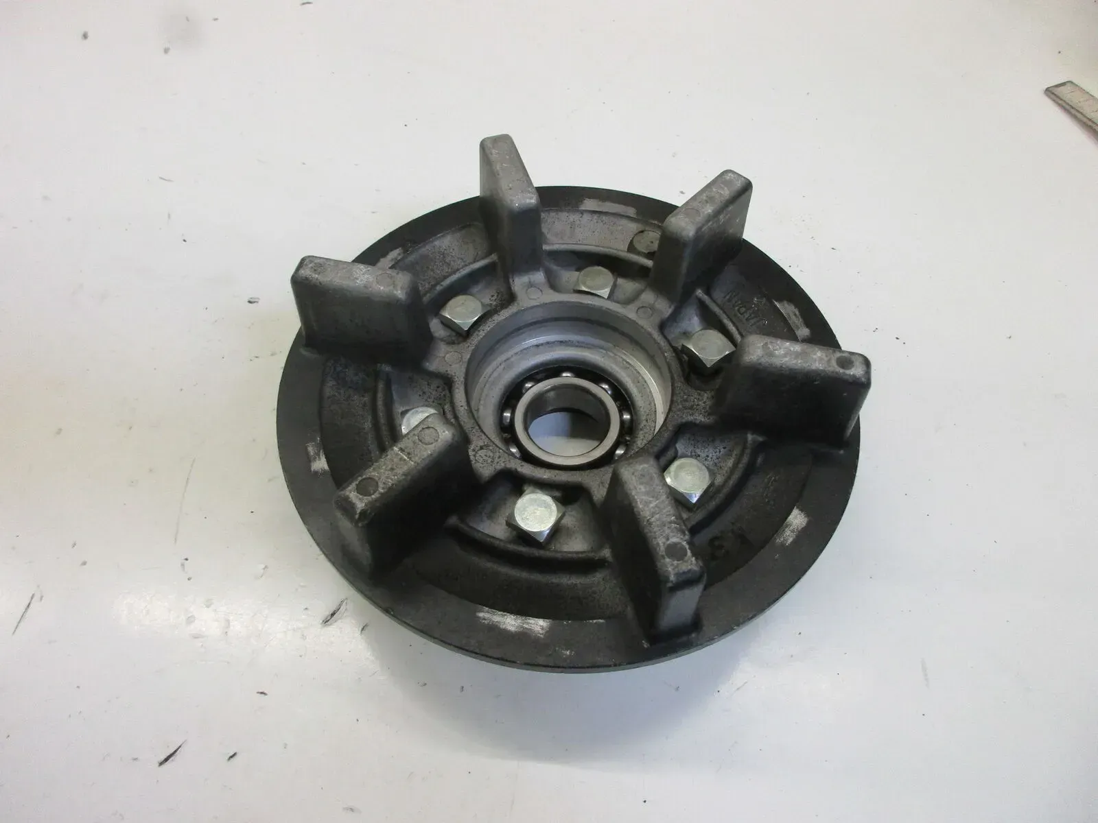 Kawasaki GPZ 750 UT ZX 750 A Kettenradträger (2) Mitnehmer Aufnahme Felge - Bild 1