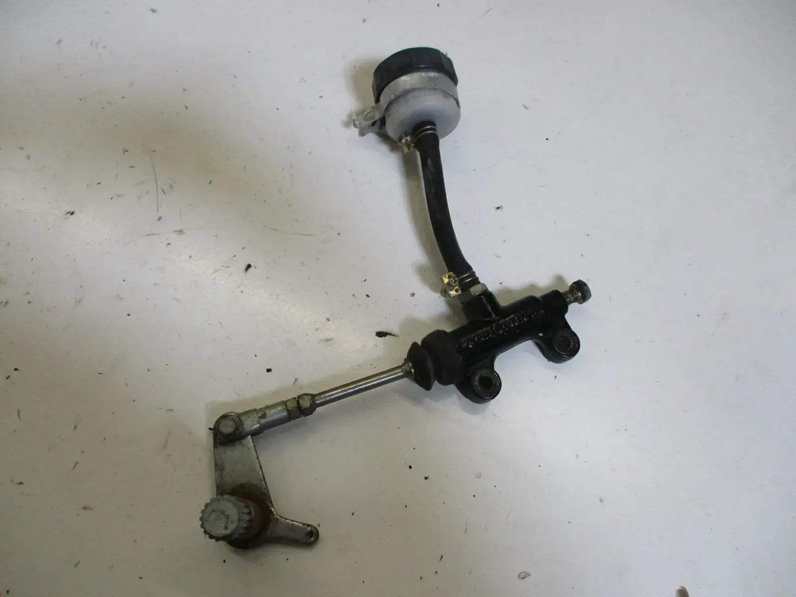 2. Suzuki GS 550 E Bj.78 Bremspumpe 14 mm Hauptbremszylinder hinten brake pump r - Bild 1