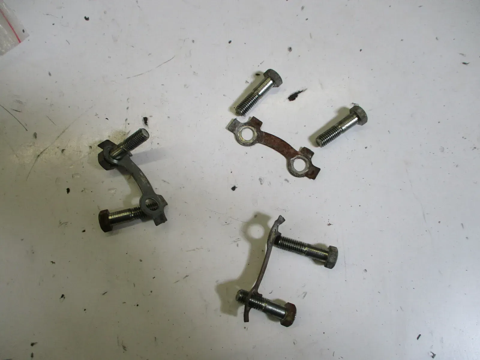 2. Suzuki GS 550 E Bj.78 Bremsscheibenschrauben M8x36 Bremsscheibe hinten - Bild 1