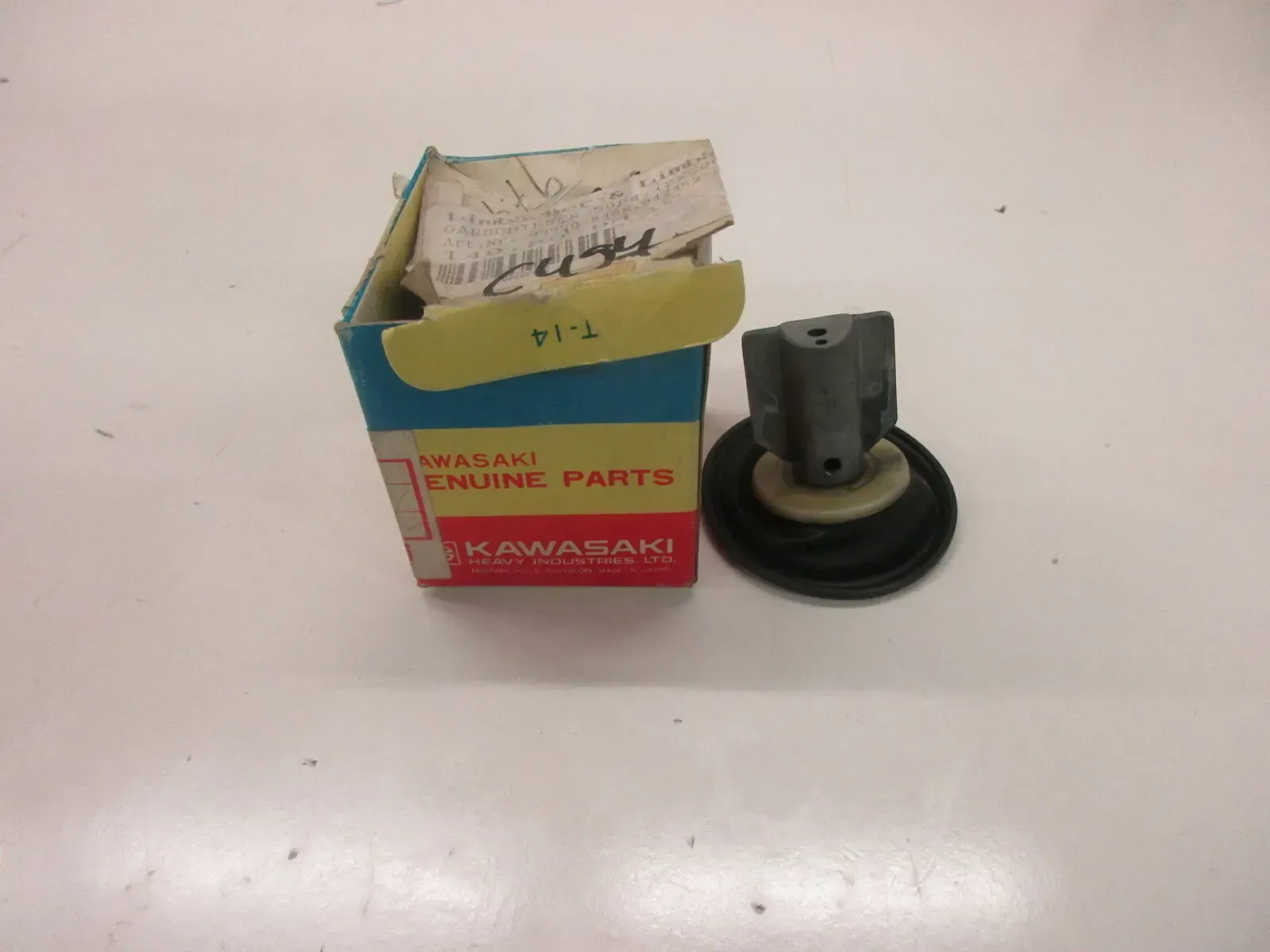 C494. Kawasaki  GPZ 600 R ZX 600 Gasschieber Vergaser 50 PS Membrane 99990-848K - Bild 1