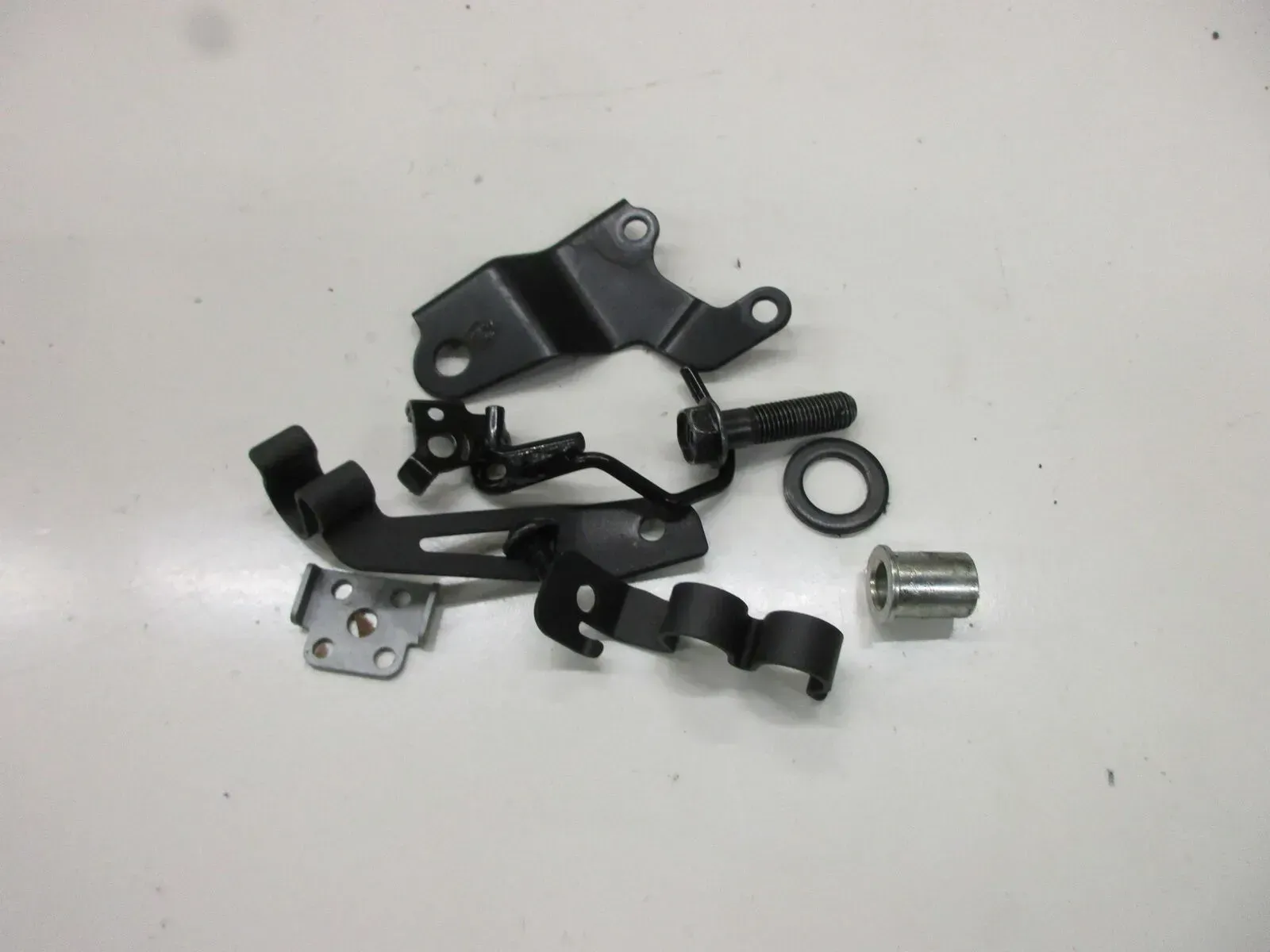 Kleinteile Konvolut Rahmen 1. Kawasaki Ninja 400 EX 400 G Halter Befestigung - Bild 1