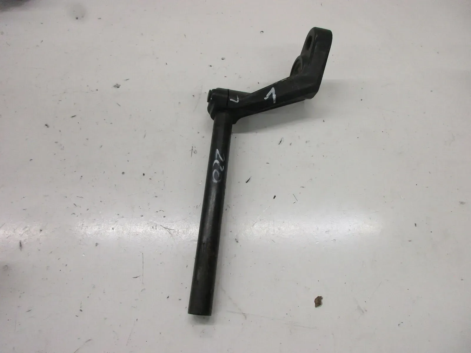 2. Suzuki GSX 550 ES_EF GN 71 D Lenkerstummel (1) links Stummellenker 220 mm - Bild 1