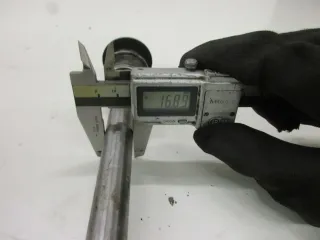 1. Suzuki GS 550 M Katana Steckachse hinten Achse Hinterrad 17 mm Felge axle - Bild 4