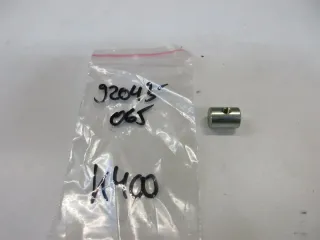 K400 Kawasaki W 800 KLR 250 Stift Hülse Mutter Bremsgestänge Schraube 92043-065 - Bild 1