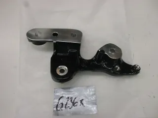 Fußrastenhalter G236. Harley Davidson Softail FXBB Aufnahme Träger Bremspedal - Bild 4
