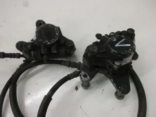 2. Suzuki GSX 550 ES_EF GN 71 D Bremssattel vorne (1) rechts links Bremskolben - Bild 3