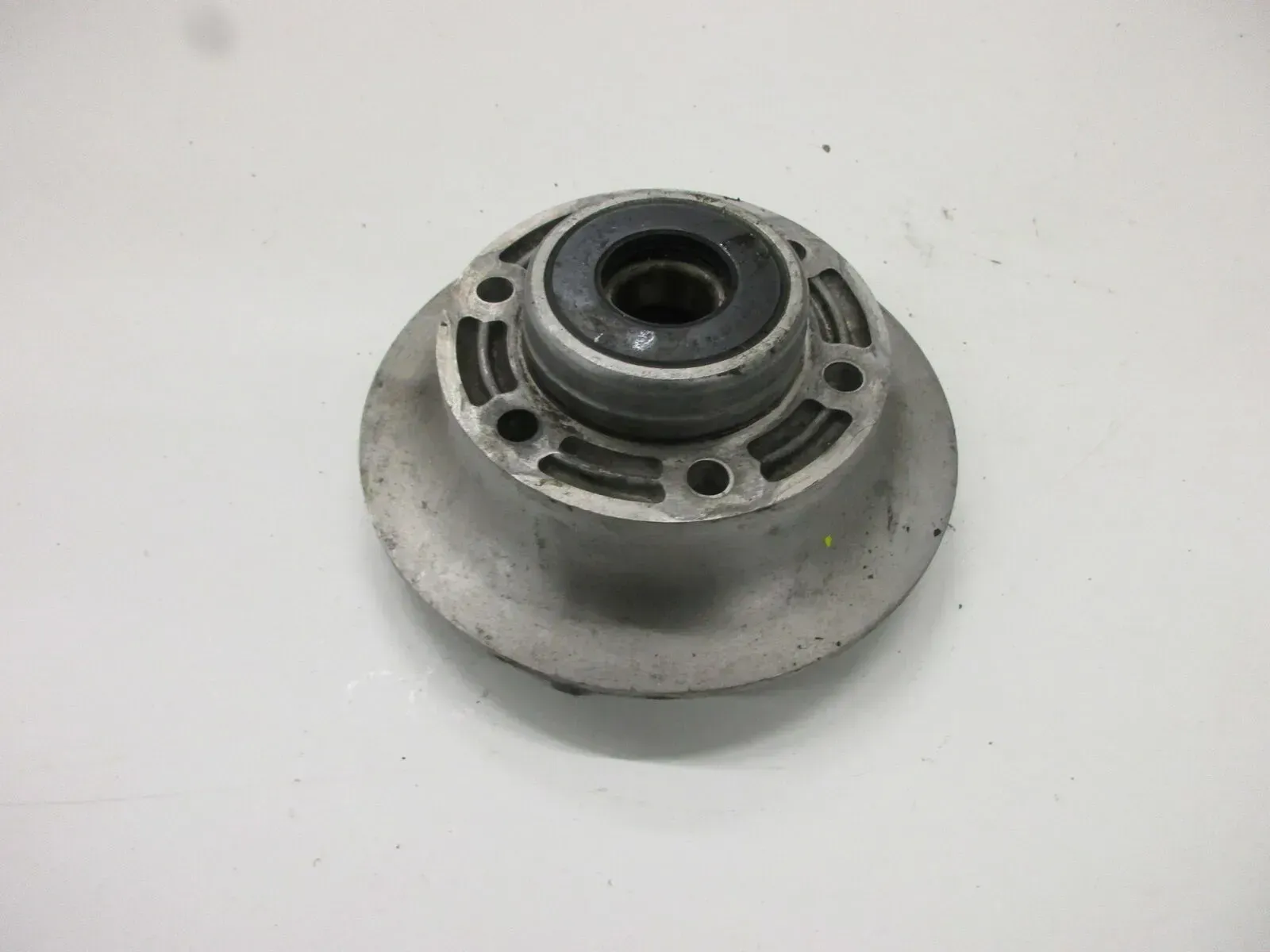 Suzuki GS 550 M Katana Kettenradträger hinten Felge Mitnehmer Aufnahme - Bild 1